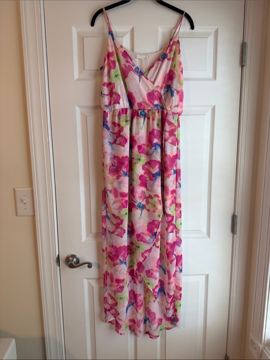 Lush Dresses & Skirts - Lush Pink Floral Watercolor V-Neck High Low Maxi Dress